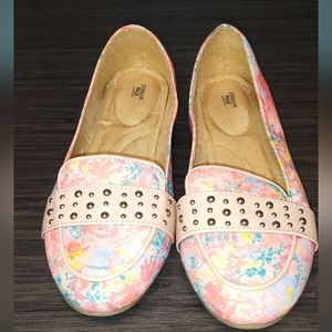 Cushion Walk Flats by Avon Size11